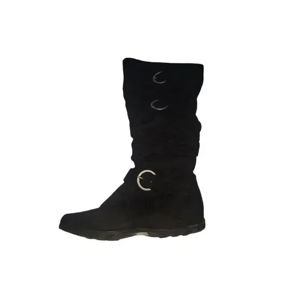 Boots - Picture 3 of 6